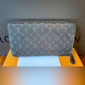 Pre-Loved Louis Vuitton MiniLin Long Zippy wallet, Brown